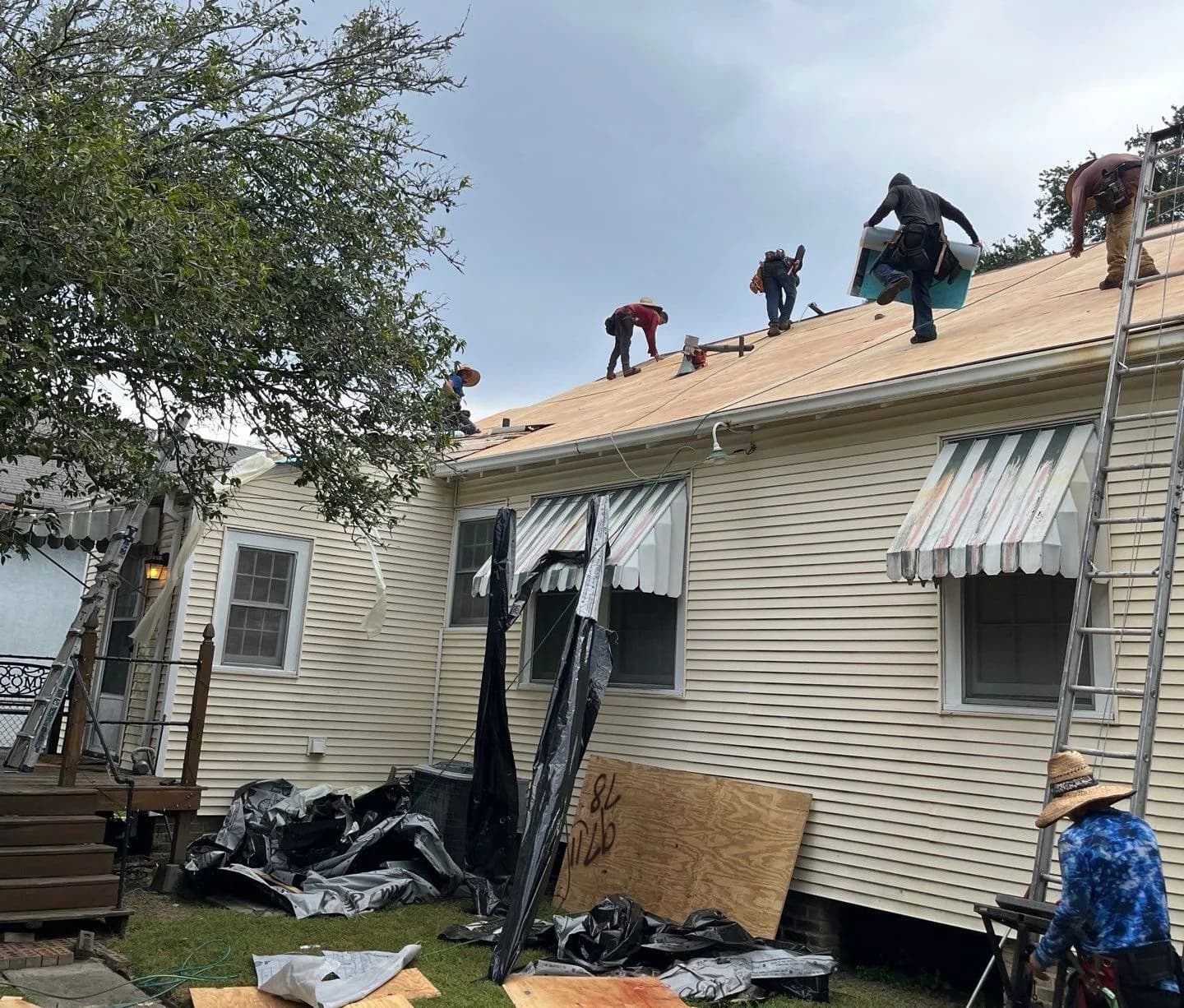 Lapeyre Roofing roof installation